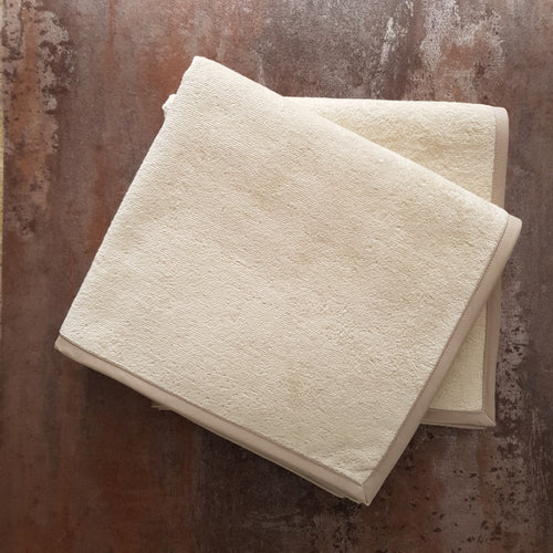 Cotton Velour Bath Towels: Luxury Italian Woven Egyptian Cotton