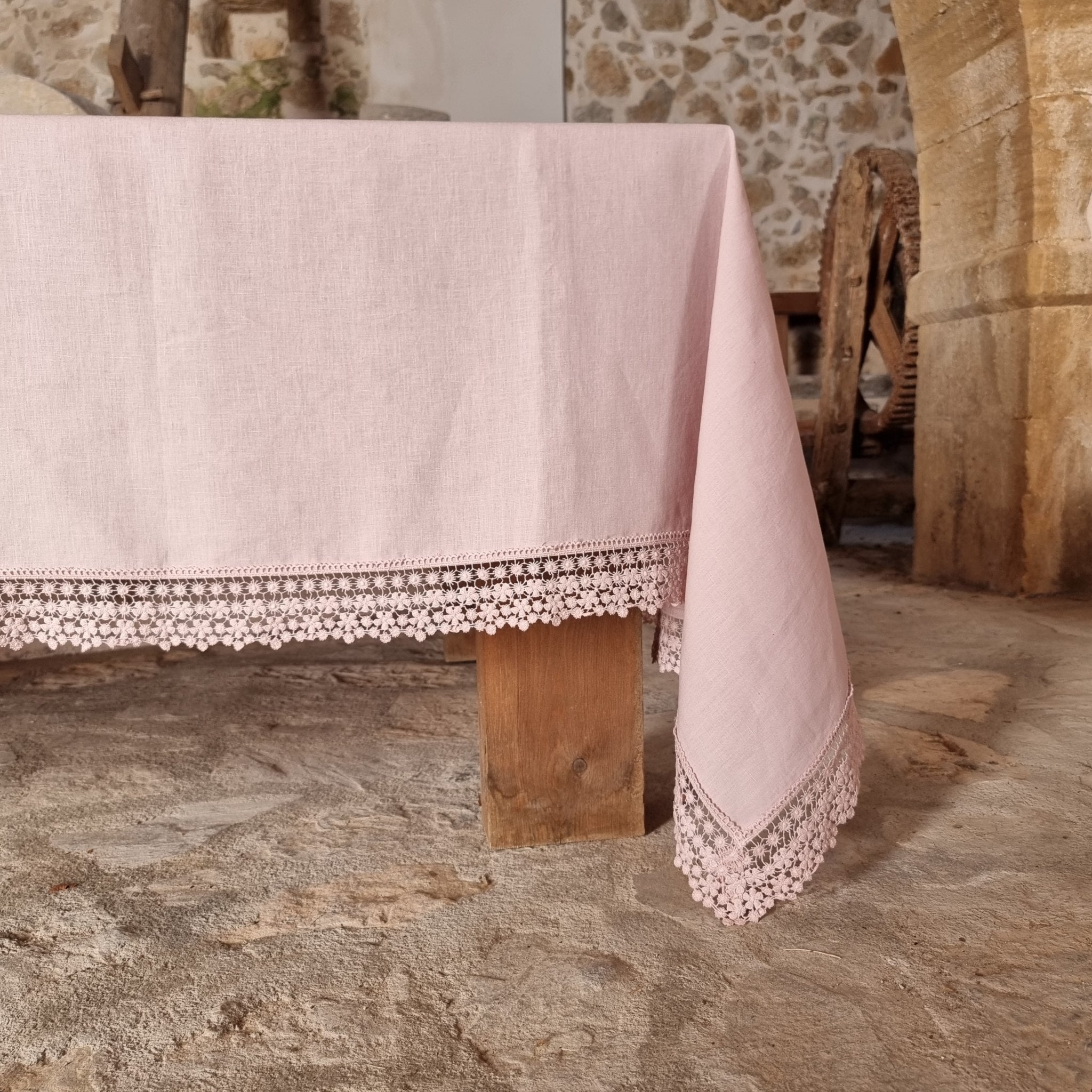 Pink Linen Tablecloth with Lace Edging: Custom Luxury Table Decor