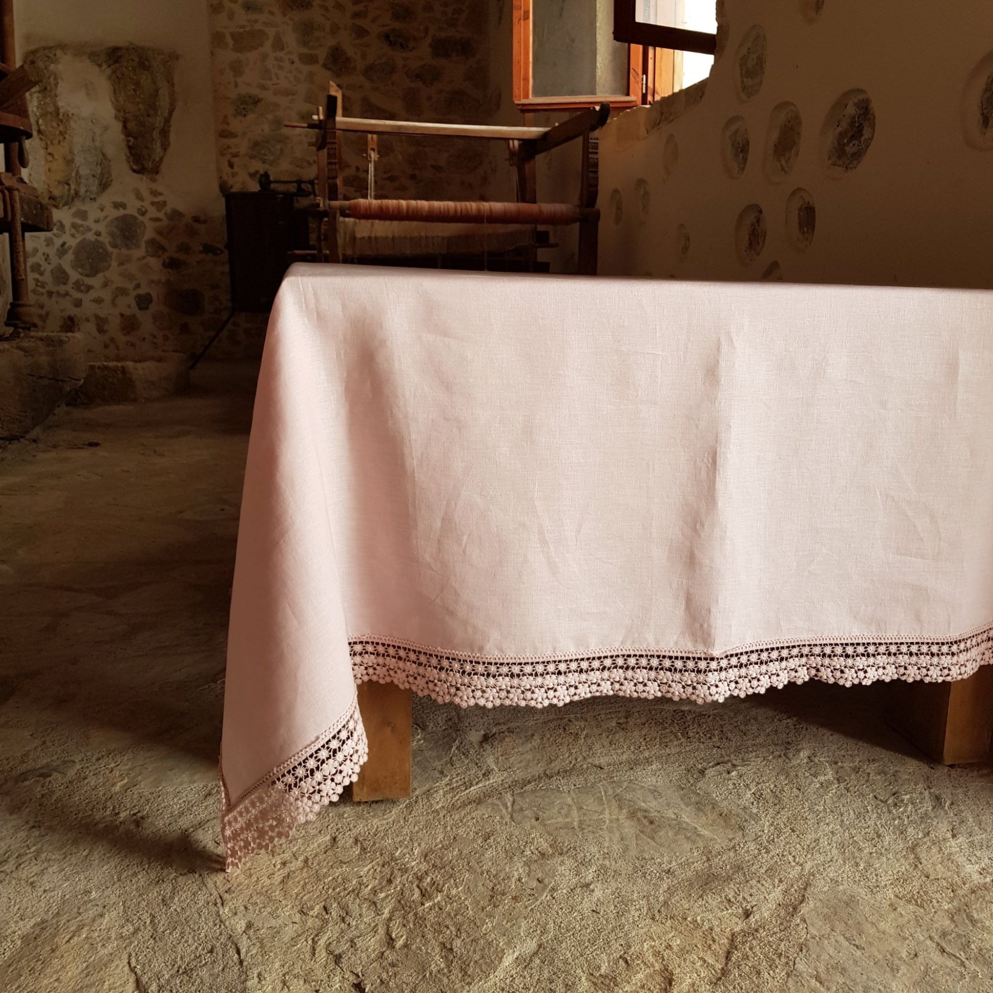 Pink Linen Tablecloth with Lace Edging: Custom Luxury Table Decor